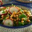 Салат из фасоли, горошка и редиса