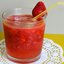 Клубнично-апельсиновый коктейль с мартини