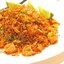 Классический жареный рис по‑кантонски с курицей и креветками