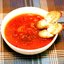 Суп из фасоли, томатов и шалфея с тостами