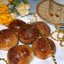 Домашние булочки с персиковым повидлом
