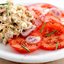 Тунец с помидорами
