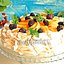 Десерт «Павлова» с персиками и ежевикой