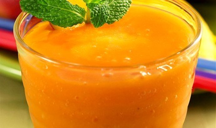 Коктейль из манго и кокоса