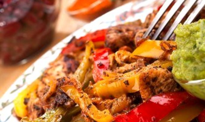 Салат из жареного сладкого перца по‑мароккански