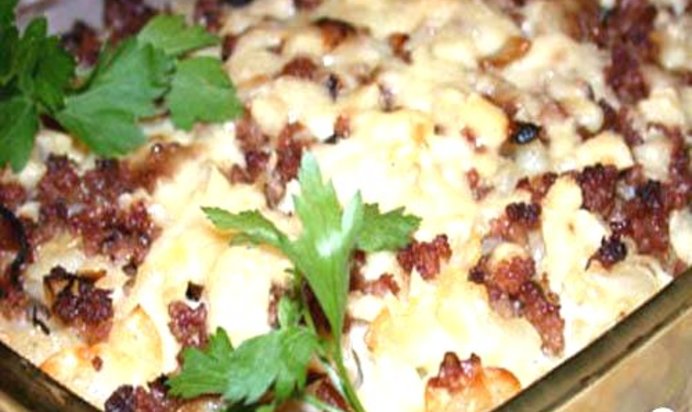 Запеканка из макарон c мясным фаршем и овощами