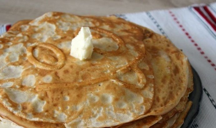 Тонкие блины на кислом молоке