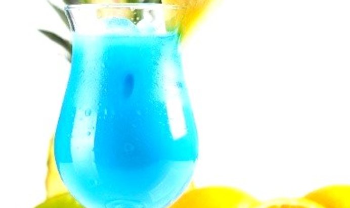 Напиток «Голубые Гавайи»