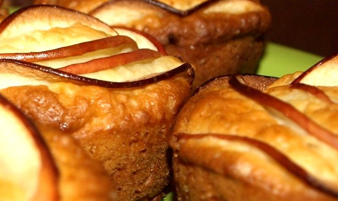 Яблочно-йогуртовые кексы