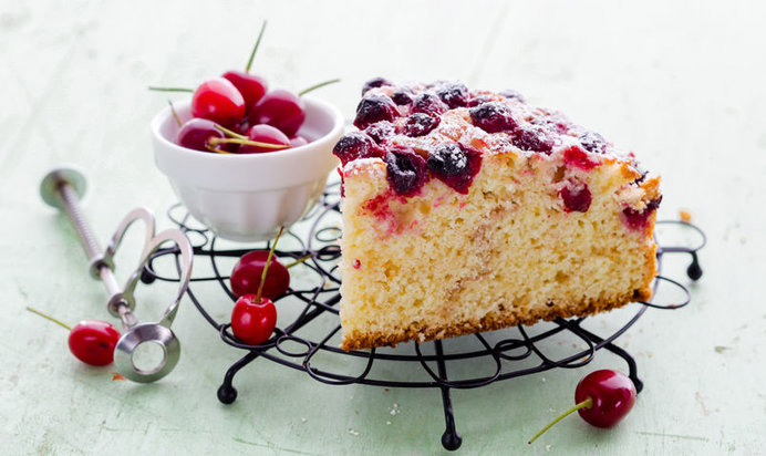 Кекс с вишней