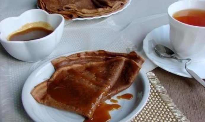 Шоколадные блины с шоколадом какао