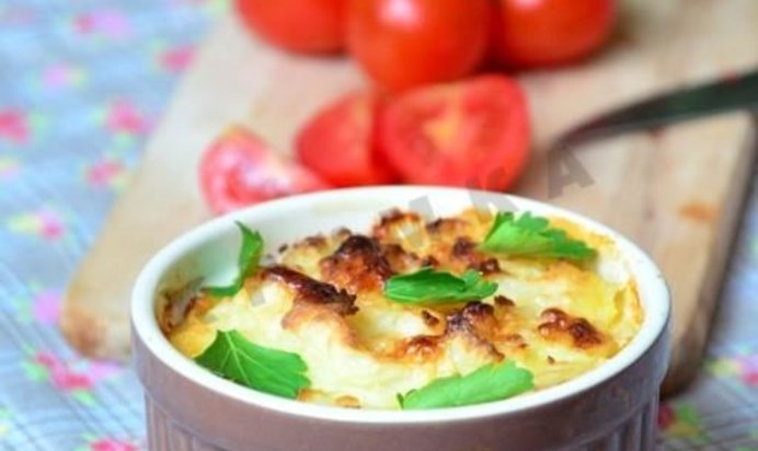 Запеканка с семгой и картофельным пюре