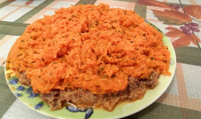 Сырой морковный торт