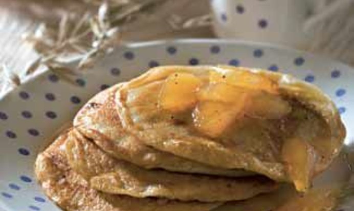 Ржаные блинчики с яблоками и медом