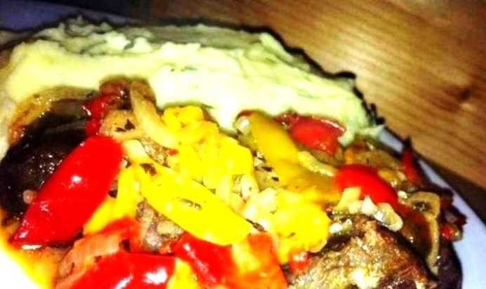 Гуляш из козлятины