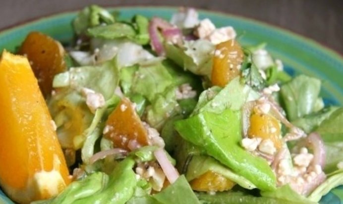 Салат с апельсинами и сыром