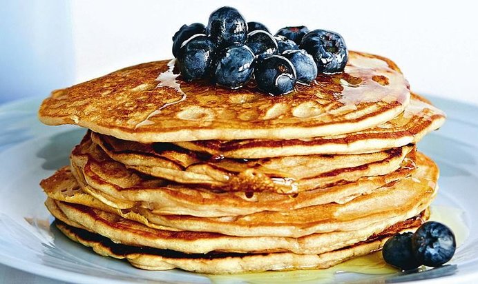 Самые вкусные блинчики без яиц и молока