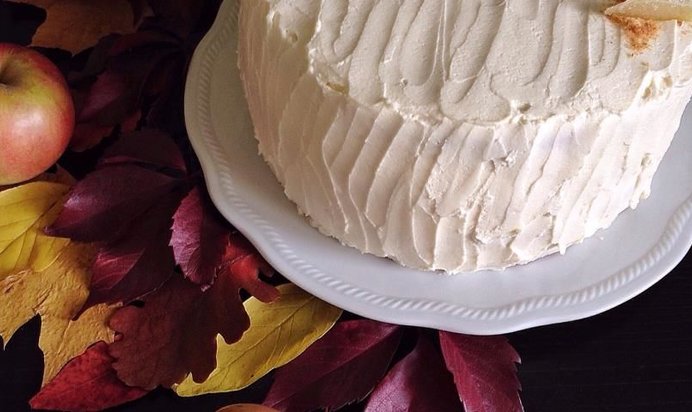 Яблочно-имбирный торт