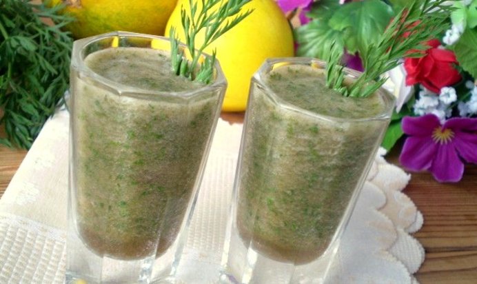 Зеленый коктейль с дыней