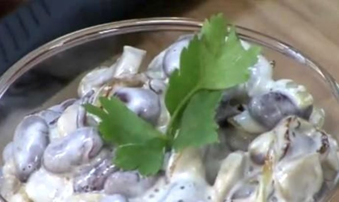Салат из красной фасоли