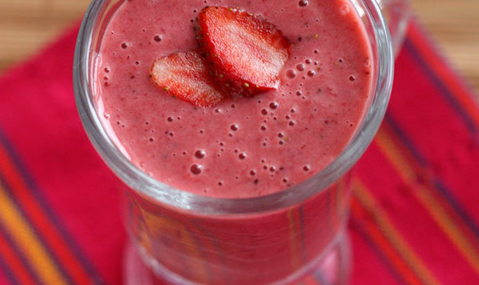 Коктейль клубника со сливками