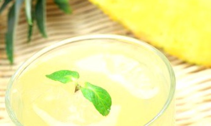 Ананасово-мятный пунш