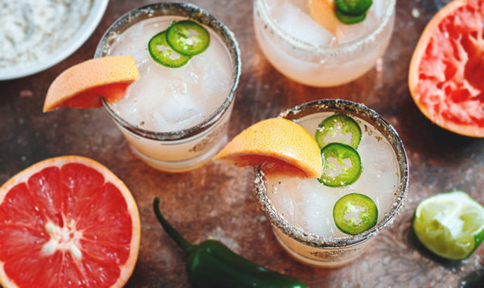 Маргарита с грейпфрутом и халапеньо