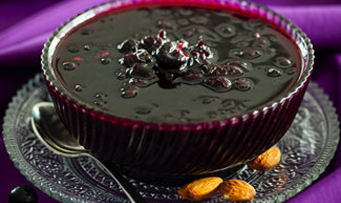 Смородиновое варенье на миндальном сиропе в мультиварке