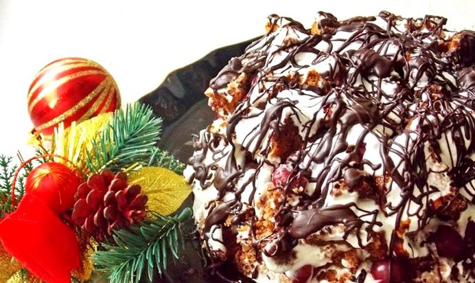 Торт Пинчер кучерявый с вишней