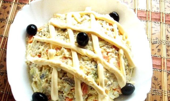 Салат из свинины с киви