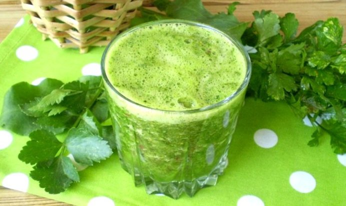 Зеленый коктейль с укропом