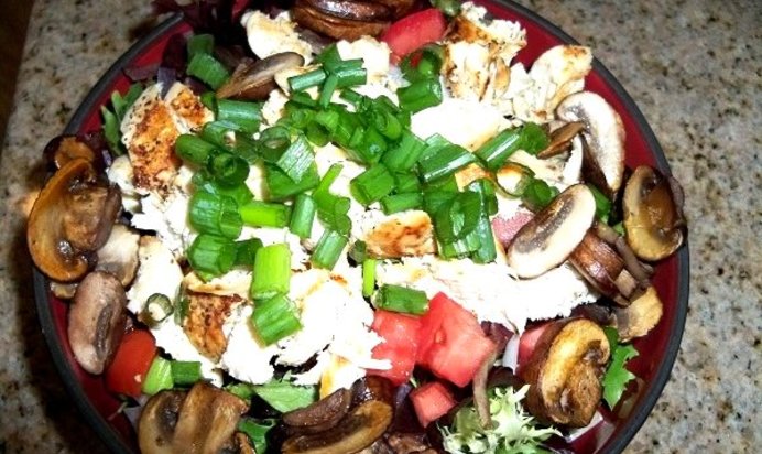 Салат куриный с шампиньонами