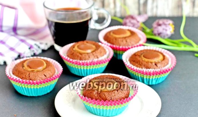 Кексы с конфетами