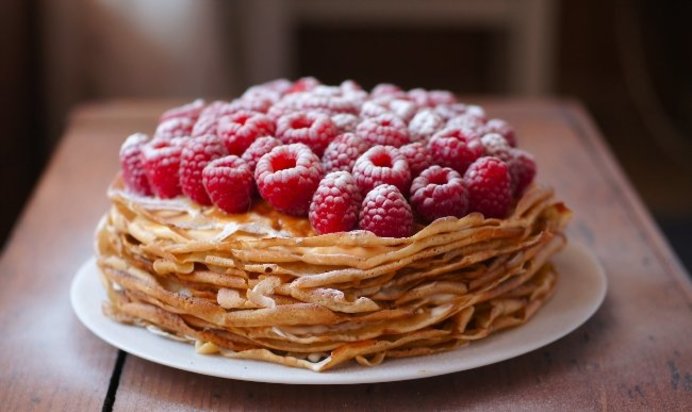 Блинный пирог со сгущенкой