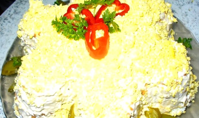 Закусочный торт из крекеров