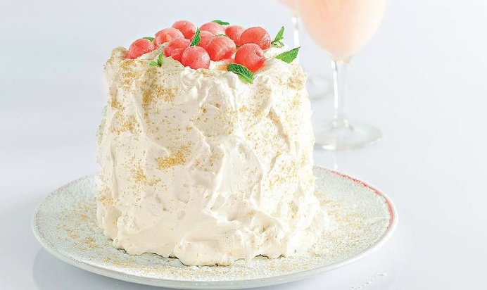 Свежий арбузный торт