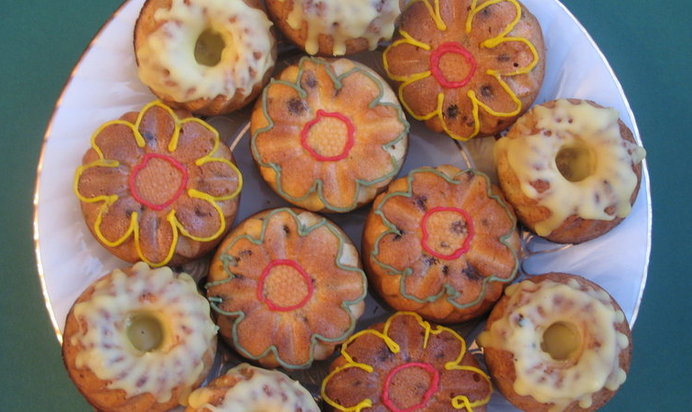 Кексы с изюмом и лимонной цедрой