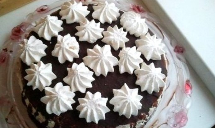 Быстрый ореховый торт с воздушным кремом