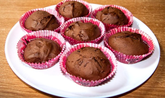 Нежные шоколадные маффины