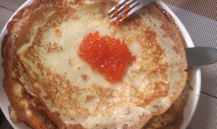 Тонкие кружевные дрожжевые блины