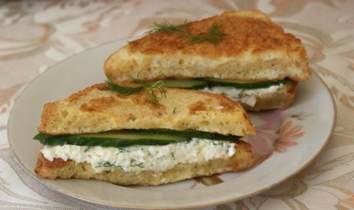 Гренки с плавленым сыром