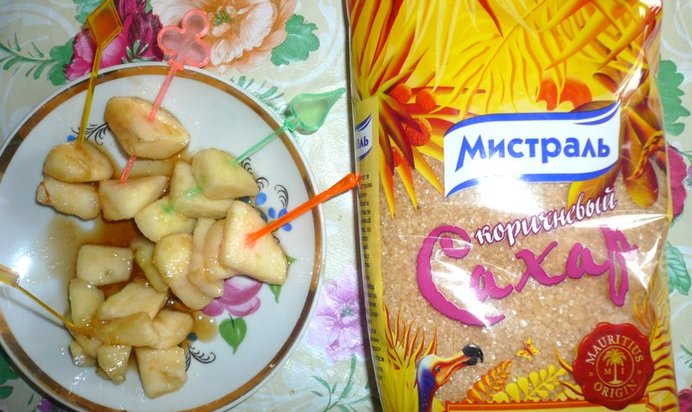 Груша в карамельном сиропе