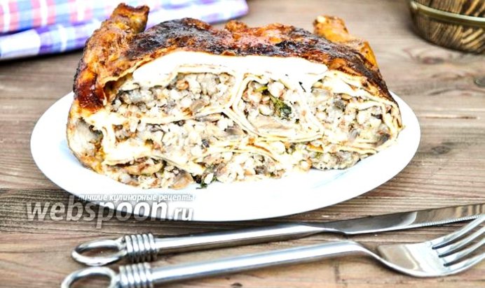 Курица фаршированная блинами