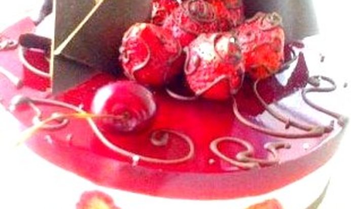 Торт-суфле с фруктами в желе