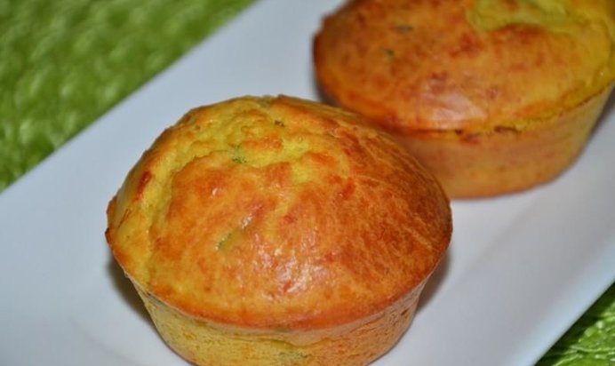 Сырные кексы с брокколи