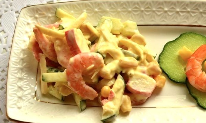 Салат с королевскими креветками