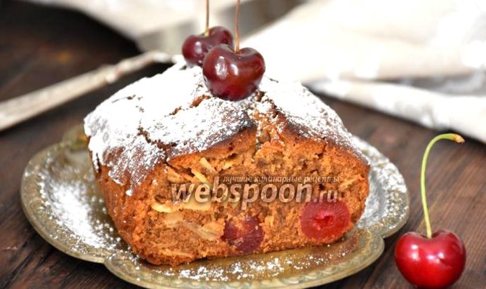 Кофейный кекс с коктейльной вишней