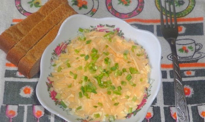 Салат с курицей и морковью