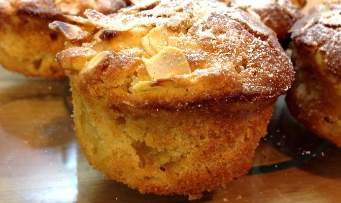 Яблочные кексы