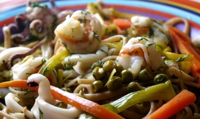 Жульен из морского коктейля